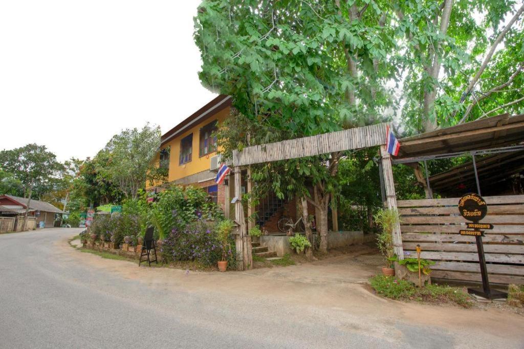 Hotel Oyo 1155 Bikers House And Enduro Tours Chiang Mai Exterior foto