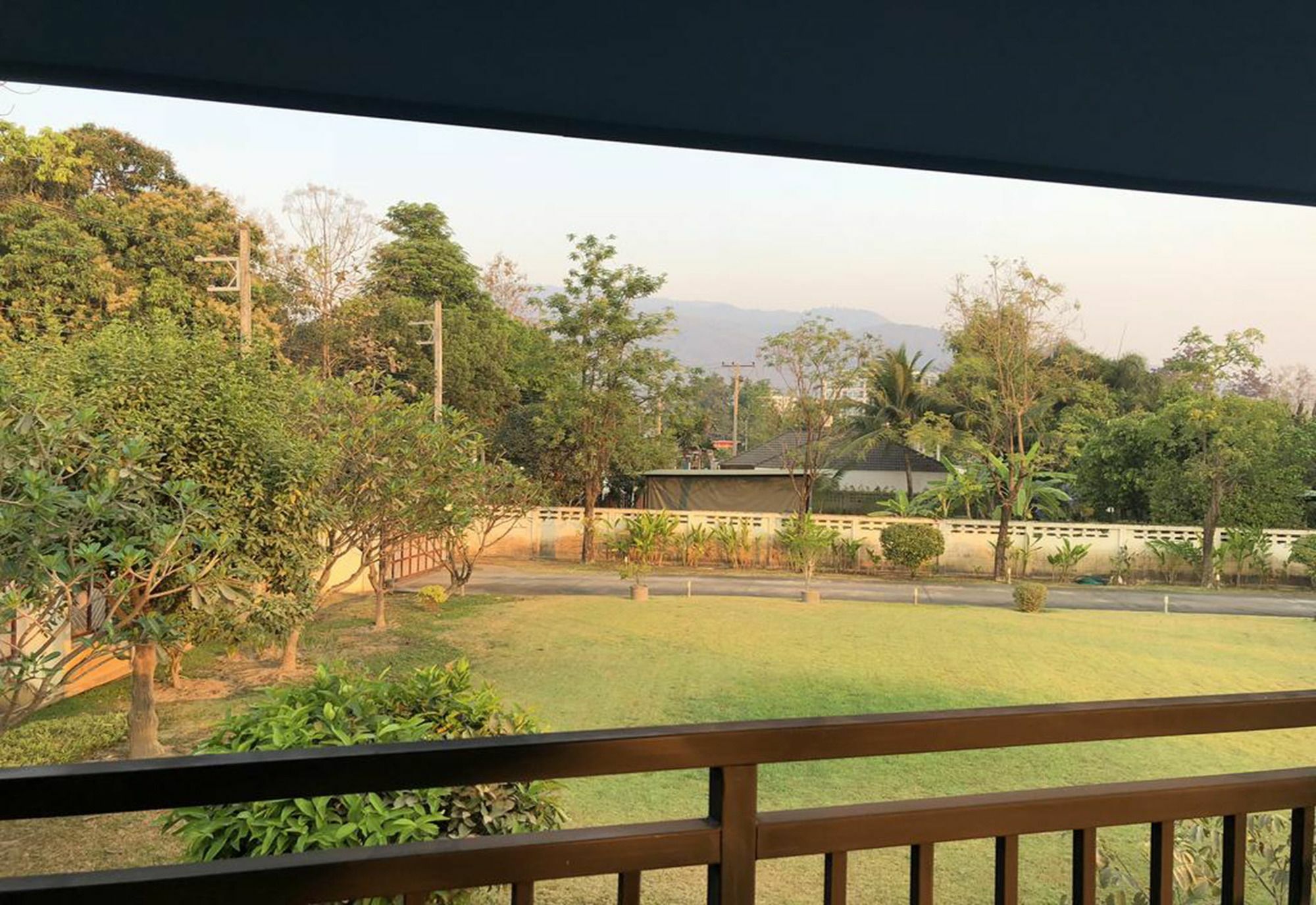 Hotel Oyo 1155 Bikers House And Enduro Tours Chiang Mai Exterior foto